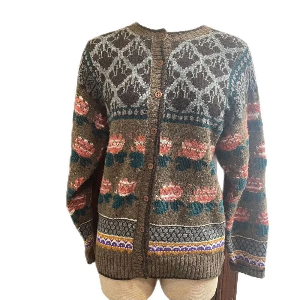 VTG Floral Sweater Cardigan Size Medium